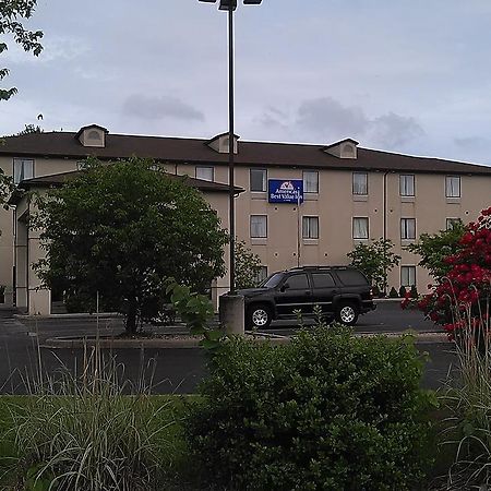 Americas Best Value Inn Louisville Kültér fotó