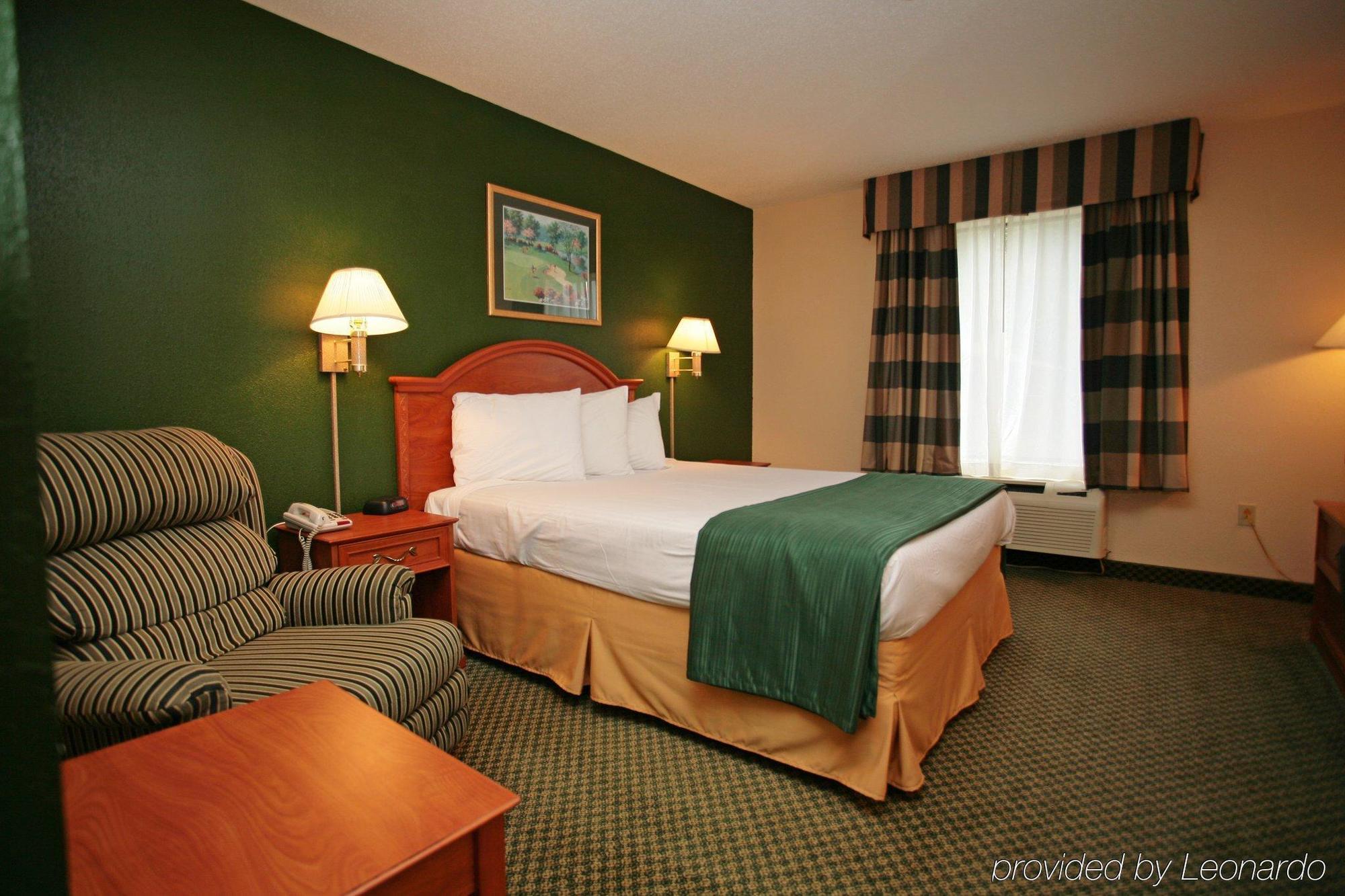 Americas Best Value Inn Louisville Szoba fotó