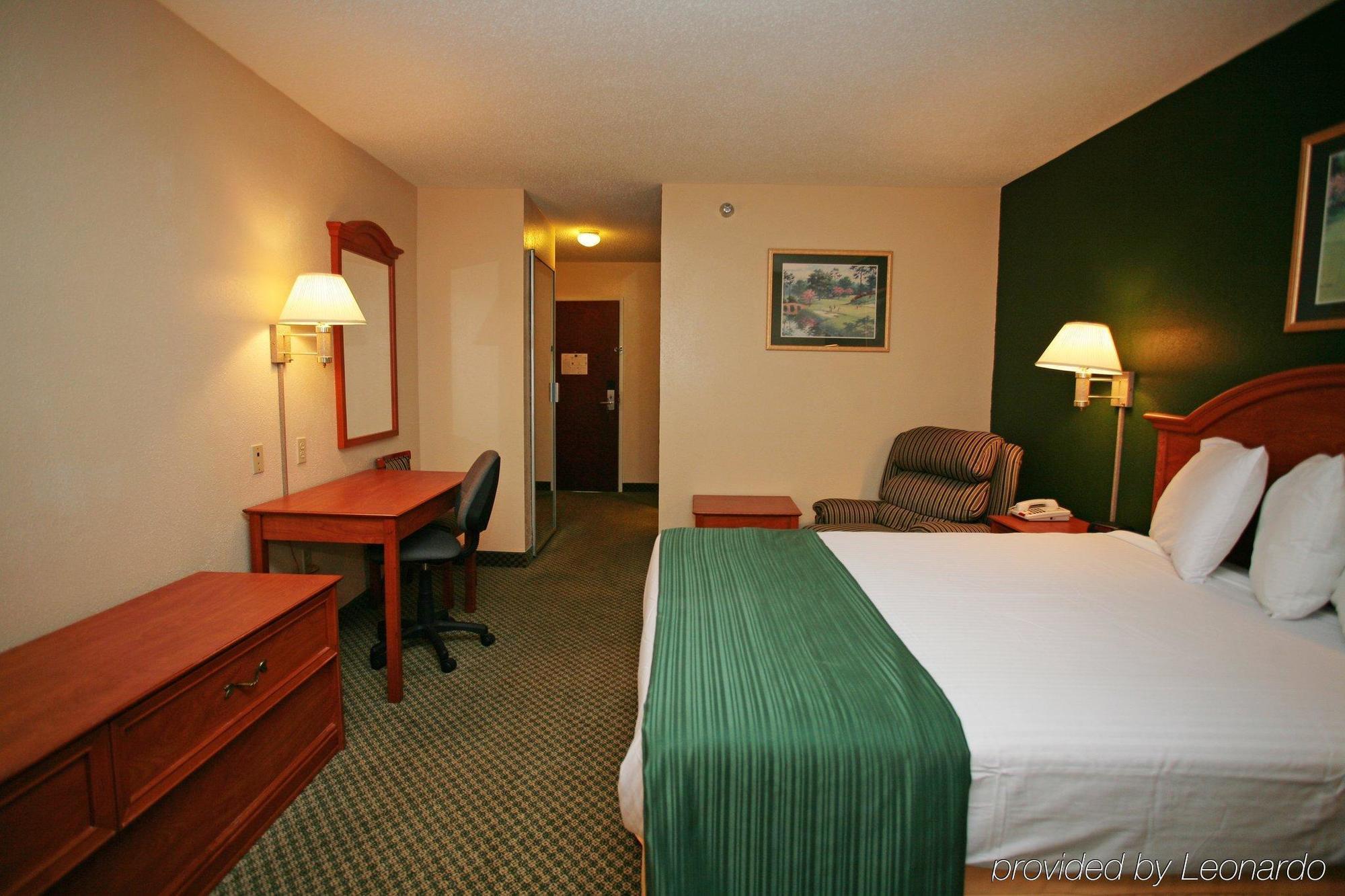 Americas Best Value Inn Louisville Szoba fotó
