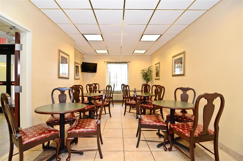 Americas Best Value Inn Louisville Étterem fotó